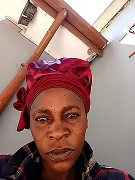 Snapshot of MatureGoddess_ chatting on October 10, 10:31 am MatureGoddess online show from October 10, 10:31 am