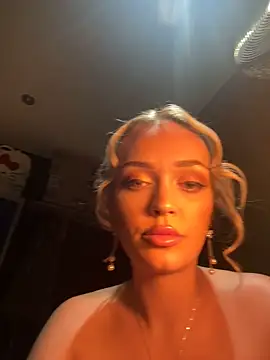 lollylicious22 online show from September 24, 11:48 pm