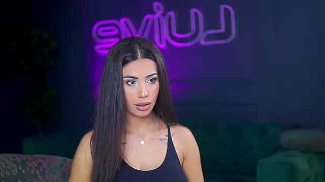 SiennaRuh online show from November 8, 11:37 am