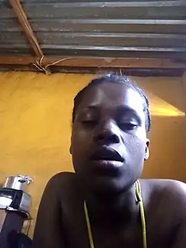 Snapshot of Caramelchick01 chatting on October 8, 7:24 am Caramelchick01 online show from October 8, 7:24 am