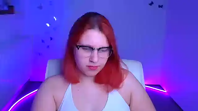 ScarletVixen  online show from September 21, 6:28 pm