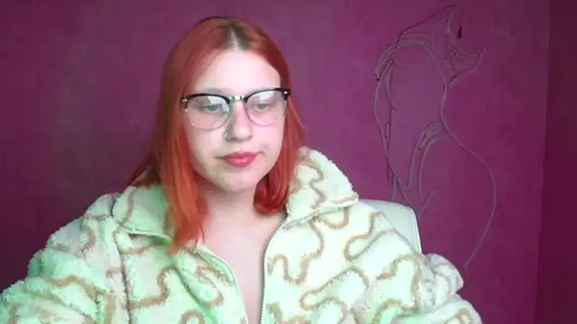ScarletVixen  online show from September 18, 5:44 pm
