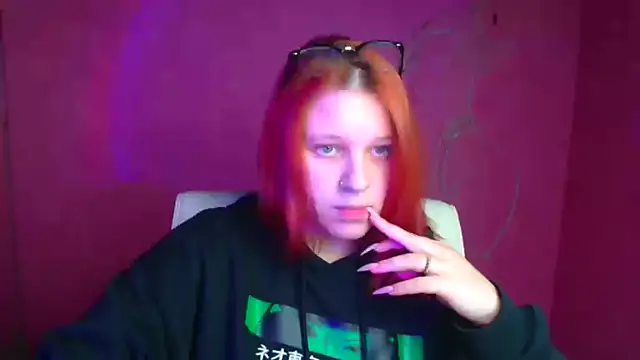 ScarletVixen  online show from October 2, 6:02 pm