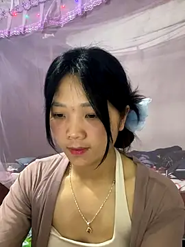 Snapshot of thaoyeuuu chatting on September 18, 1:53 pm thaoyeuuu online show from September 18, 1:53 pm