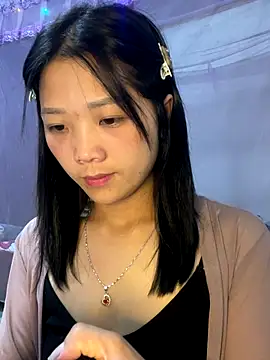 Snapshot of thaoyeuuu chatting on September 24, 1:43 pm thaoyeuuu online show from September 24, 1:43 pm