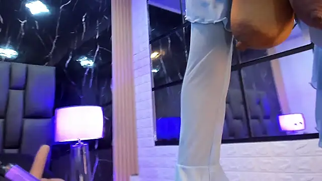 BustyGlow online show from June 27, 12:22 pm