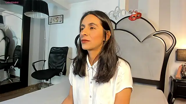 MiaAmore  online show from August 3, 7:19 pm