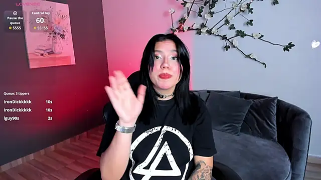 emy williams online show from May 1, 9:18 pm