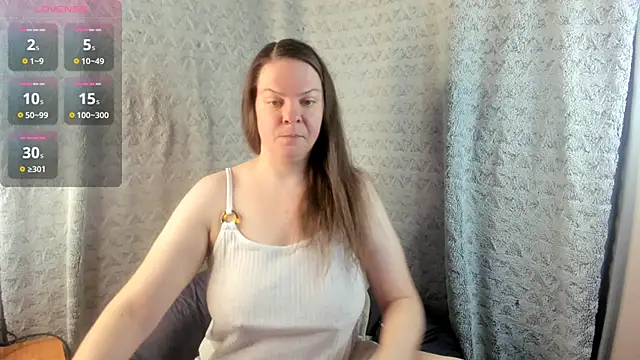 MiaLores online show from February 12, 9:22 am