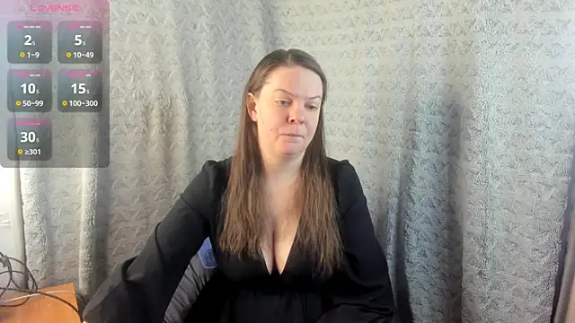 MiaLores online show from February 24, 9:08 am