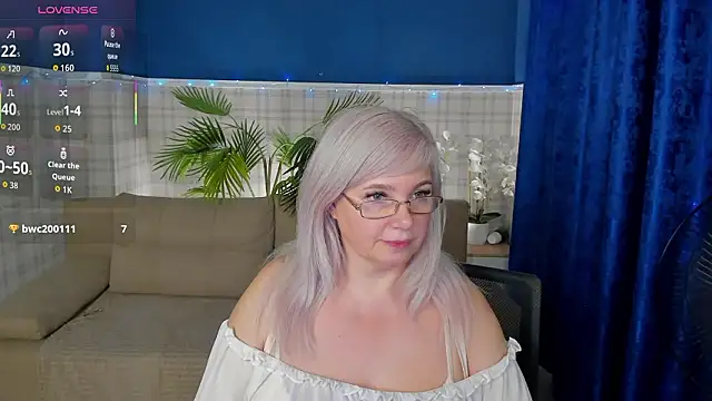 Hella Fabel online show from February 4, 6:49 am