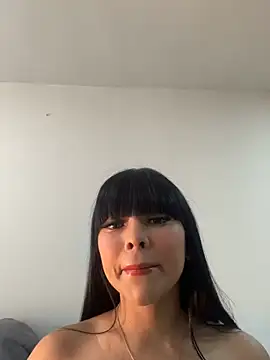 BrendaCrean online show from June 17, 1:23 pm