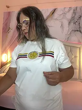 Lucy Milf 474 online show from June 18, 12:32 pm