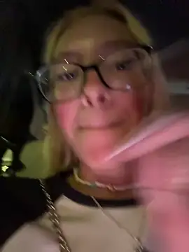 SweetBunnyGF online show from June 30, 1:05 am