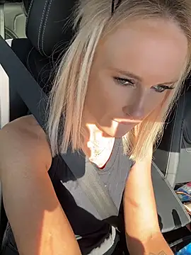 imyourgoodgirl69 online show from August 2, 1:52 am