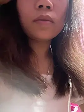 Ngoc-bbi online show from May 1, 1:58 pm