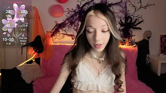 KiraGlam online show from November 6, 12:00 pm