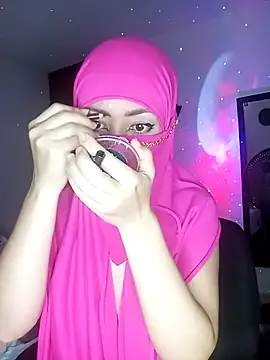 Snapshot of Eyad__H chatting on October 2, 9:09 pm Eyad H online show from October 2, 9:09 pm