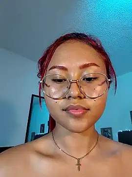 MAYASMITH   online show from May 15, 10:45 pm