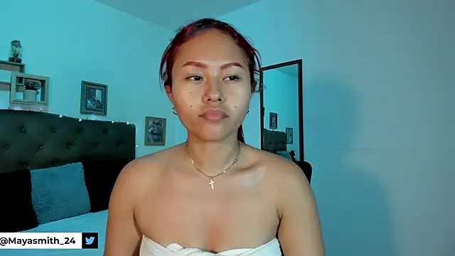 MAYASMITH   online show from May 15, 11:29 pm
