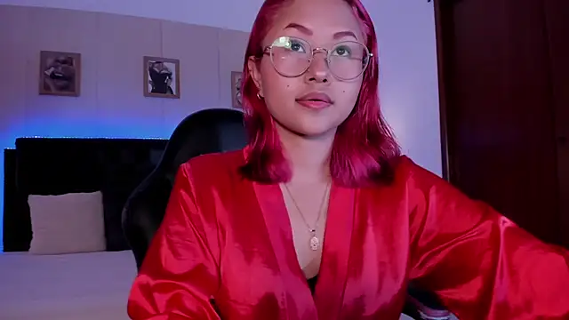 MAYASMITH   online show from July 29, 4:34 am
