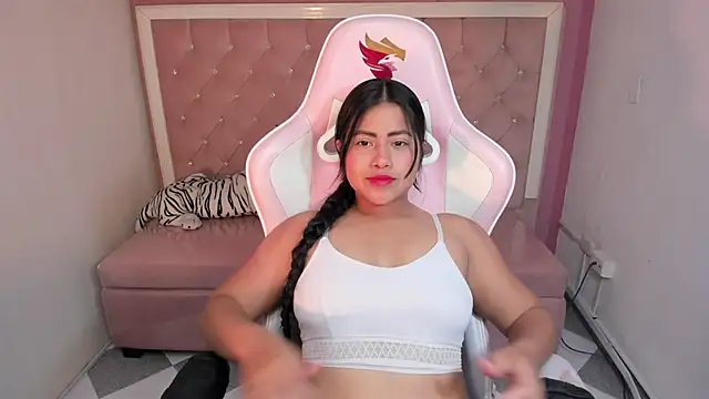Snapshot of Victoria_b_ chatting on September 13, 8:17 pm Victoria b online show from September 13, 8:17 pm