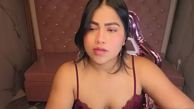 Victoria b  online show from November 7, 8:03 pm