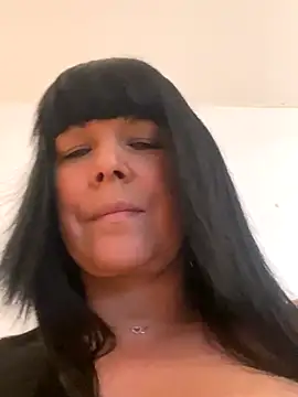 Mayra milk online show from September 27, 9:00 pm