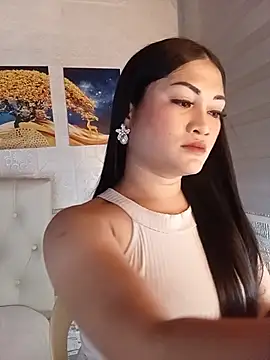 Naughtyalina2 online show from August 4, 4:46 pm