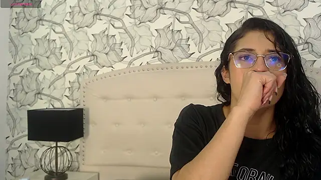 Luna Noire1 online show from February 25, 4:22 am