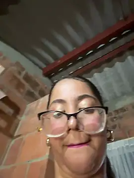 Jessyivonne online show from April 28, 2:09 am