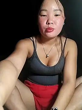 lylylove online show from July 19, 1:24 pm