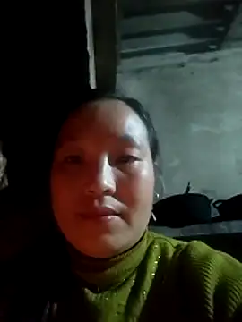 miss-su online show from February 11, 10:39 am