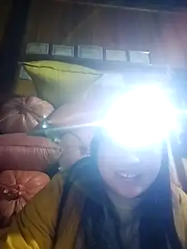 miss-su online show from February 4, 7:00 am