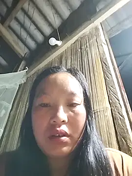 miss-su online show from April 29, 8:47 pm