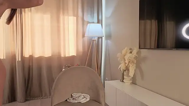 MorteBelle online show from September 18, 7:29 am