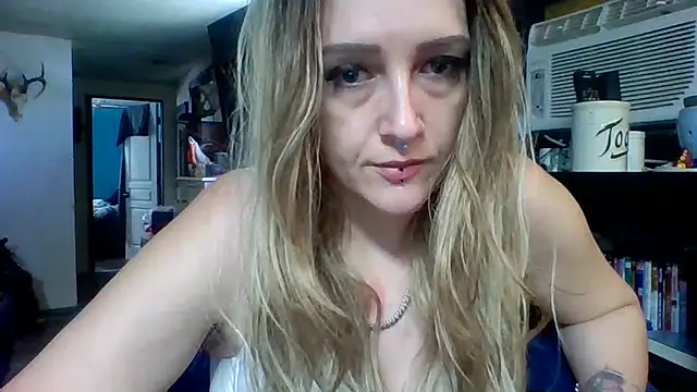 cutiekayls online show from July 10, 5:24 pm