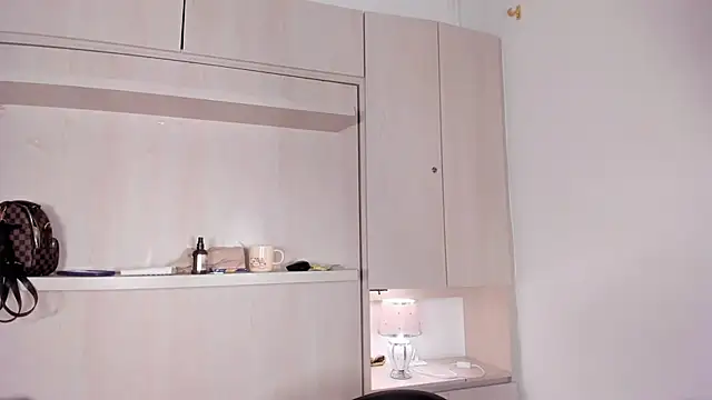 Stefannyevans  online show from July 16, 1:48 pm