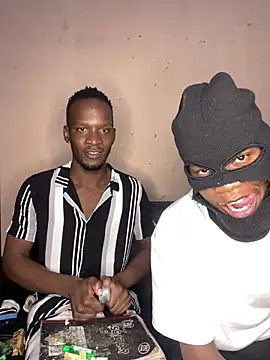 RAWFREAKYVERSE online show from June 18, 6:57 pm