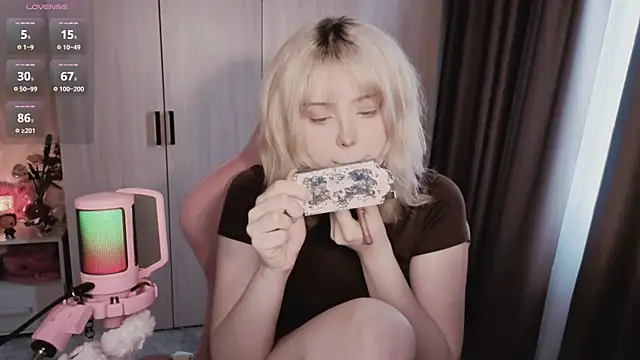 RileyVice online show from July 14, 8:19 am