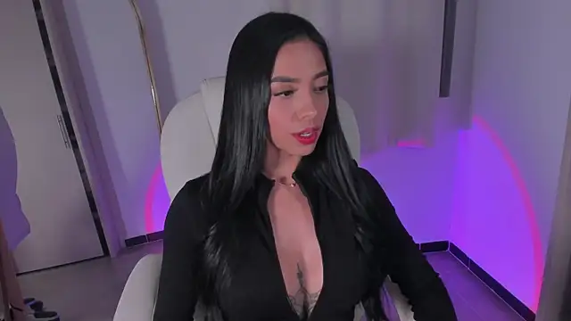 seductivelvet online show from January 12, 1:55 am