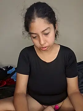 Syndel23 online show from June 20, 1:47 pm