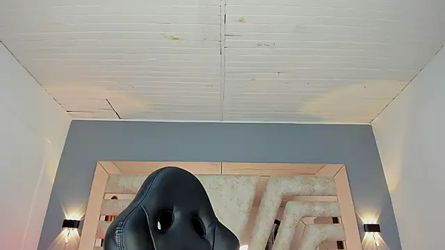 BellaBoobs  online show from December 4, 8:31 pm