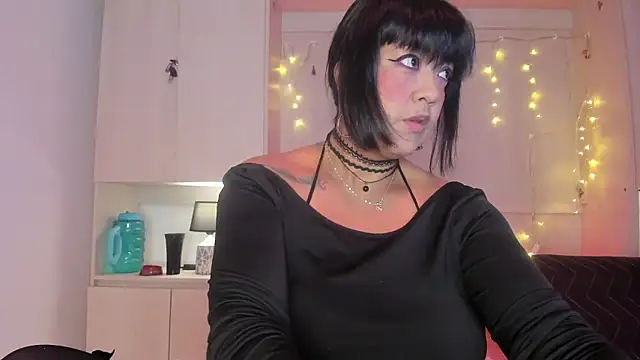 VickyRuiz  online show from January 17, 12:12 pm