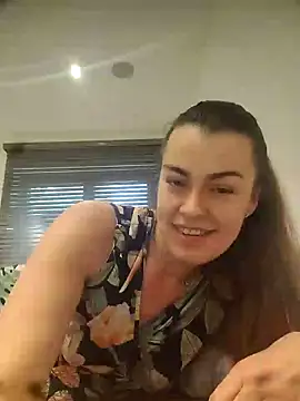 Carolinemiam online show from May 2, 3:59 pm