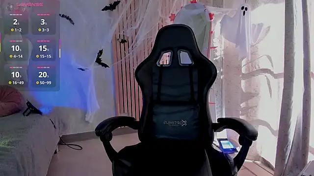 emma       online show from October 31, 8:46 pm