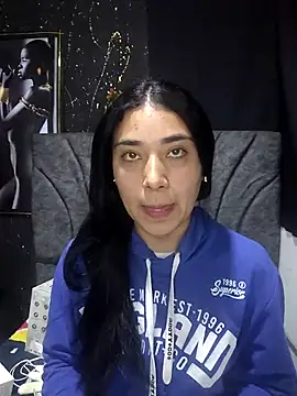 Snapshot of AmberGold- chatting on September 17, 9:29 am AmberGold- online show from September 17, 9:29 am