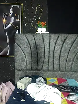 Snapshot of AmberGold- chatting on September 13, 9:17 am AmberGold- online show from September 13, 9:17 am