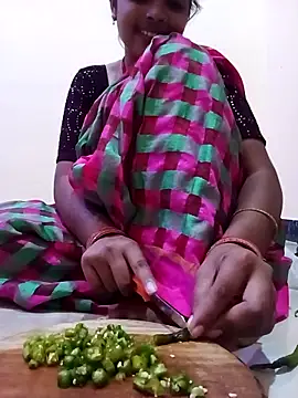 malteejat online show from September 20, 1:53 pm