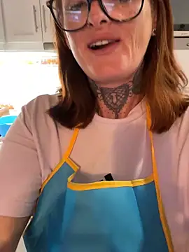 Snapshot of IrishmilfAnna chatting on October 8, 3:38 pm IrishmilfAnna online show from October 8, 3:38 pm